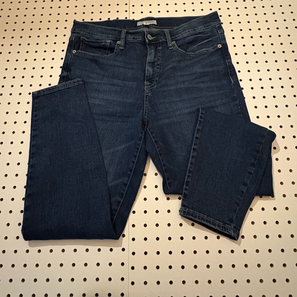Lucky Brand Women's  Skinny Jeans
Size 12/31